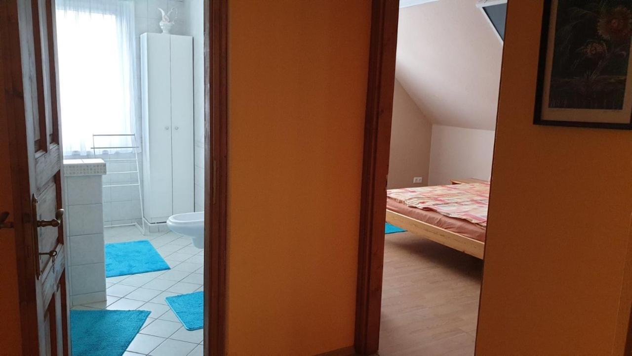 Ilona Apartmanok Balatonboglár Buitenkant foto