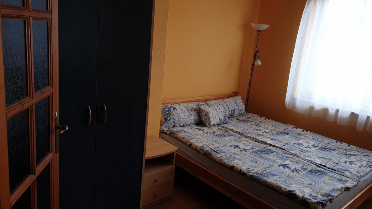 Ilona Apartmanok Balatonboglár Buitenkant foto