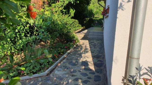 Ilona Apartmanok Balatonboglár Buitenkant foto